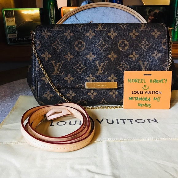 Louis Vuitton Handbags - Authentic Louis vuitton favorite MM